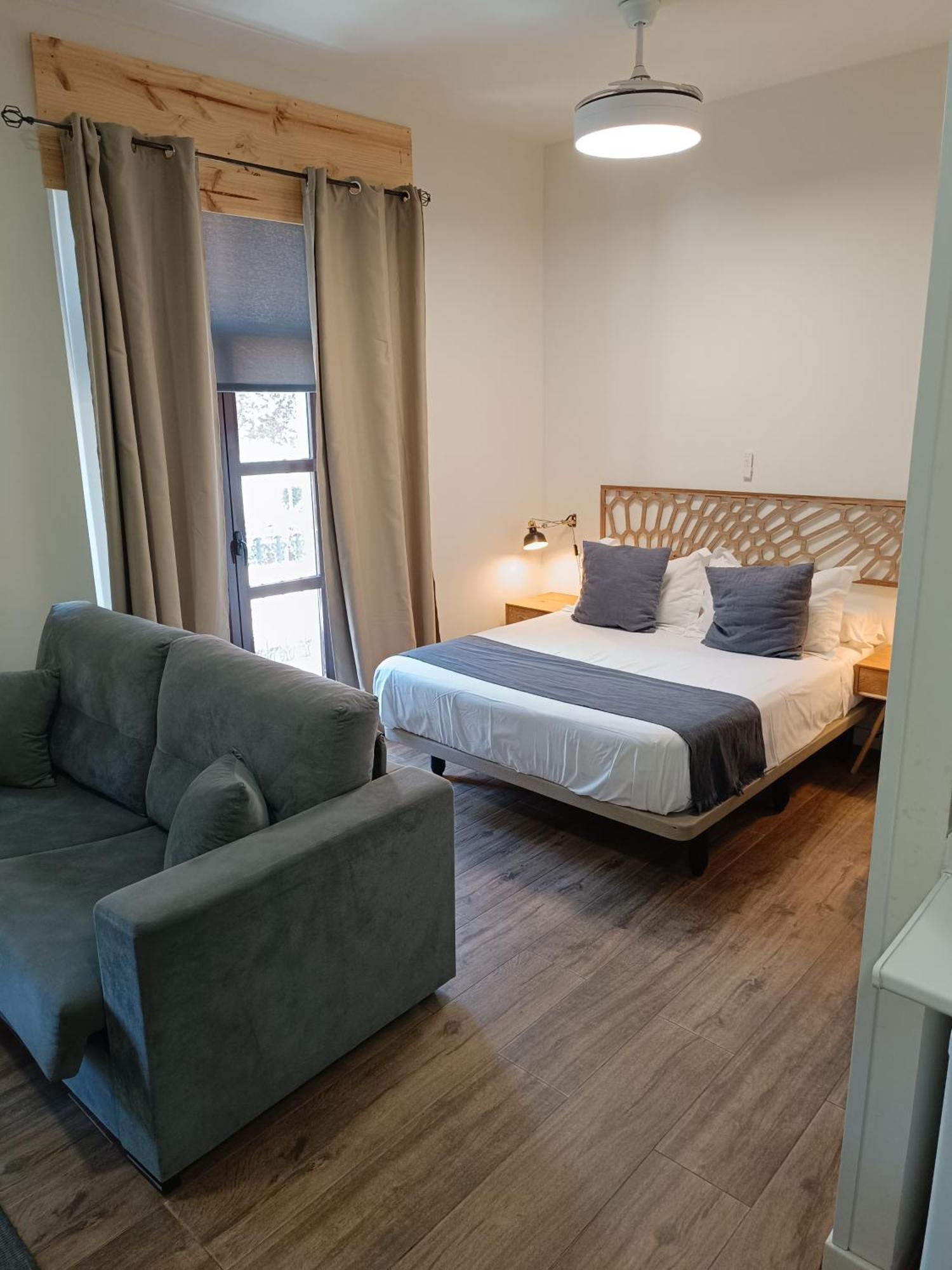 Apartamentos Al-Qazeres Luxury La Concepcion Caces Εξωτερικό φωτογραφία